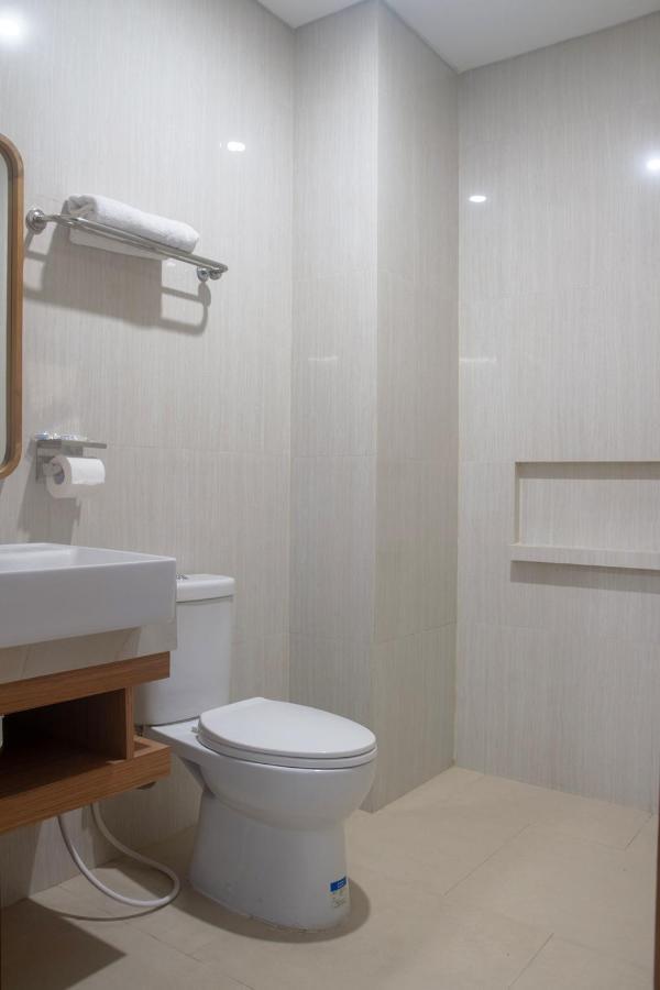Adotel Jacarta Exterior foto